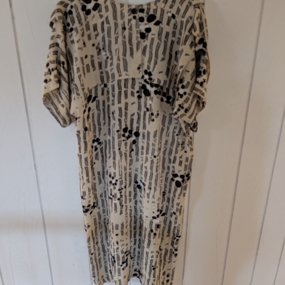 Stylish Black and Cream Patterned Dress
